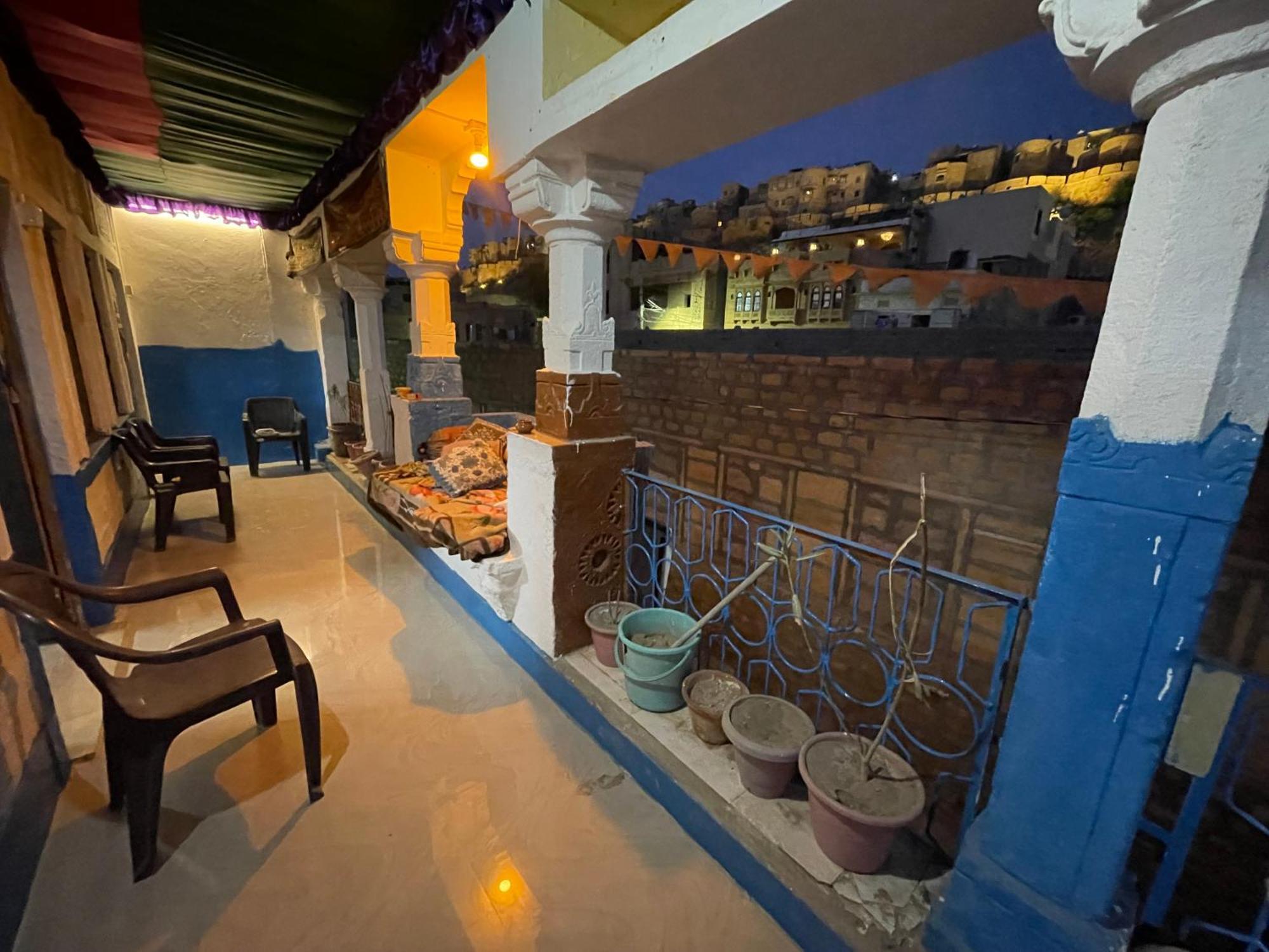 Mirvana Guest House & Camel Safari ไจซัลเมอร์ ภายนอก รูปภาพ
